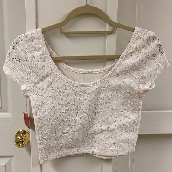 lace crop top - Picture 4 of 5